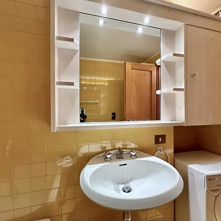 Daire Classy 4 Bedroom Few Steps From Centre *